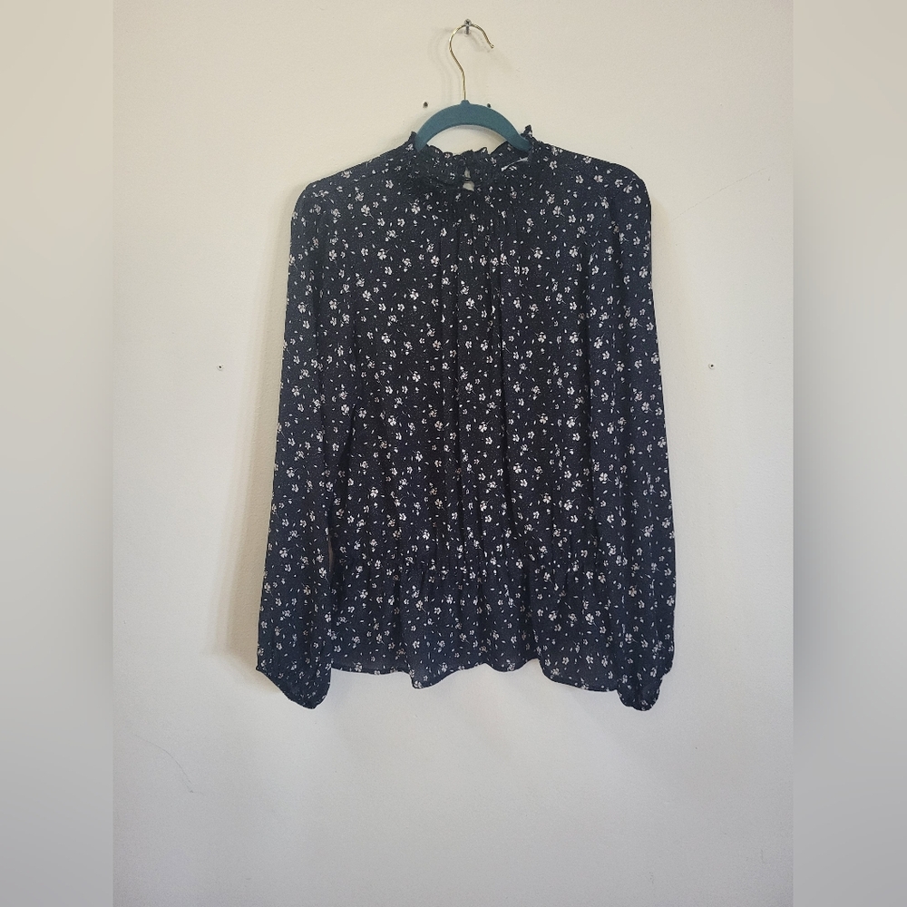 Floral Black Blouse - Picture 3 of 3